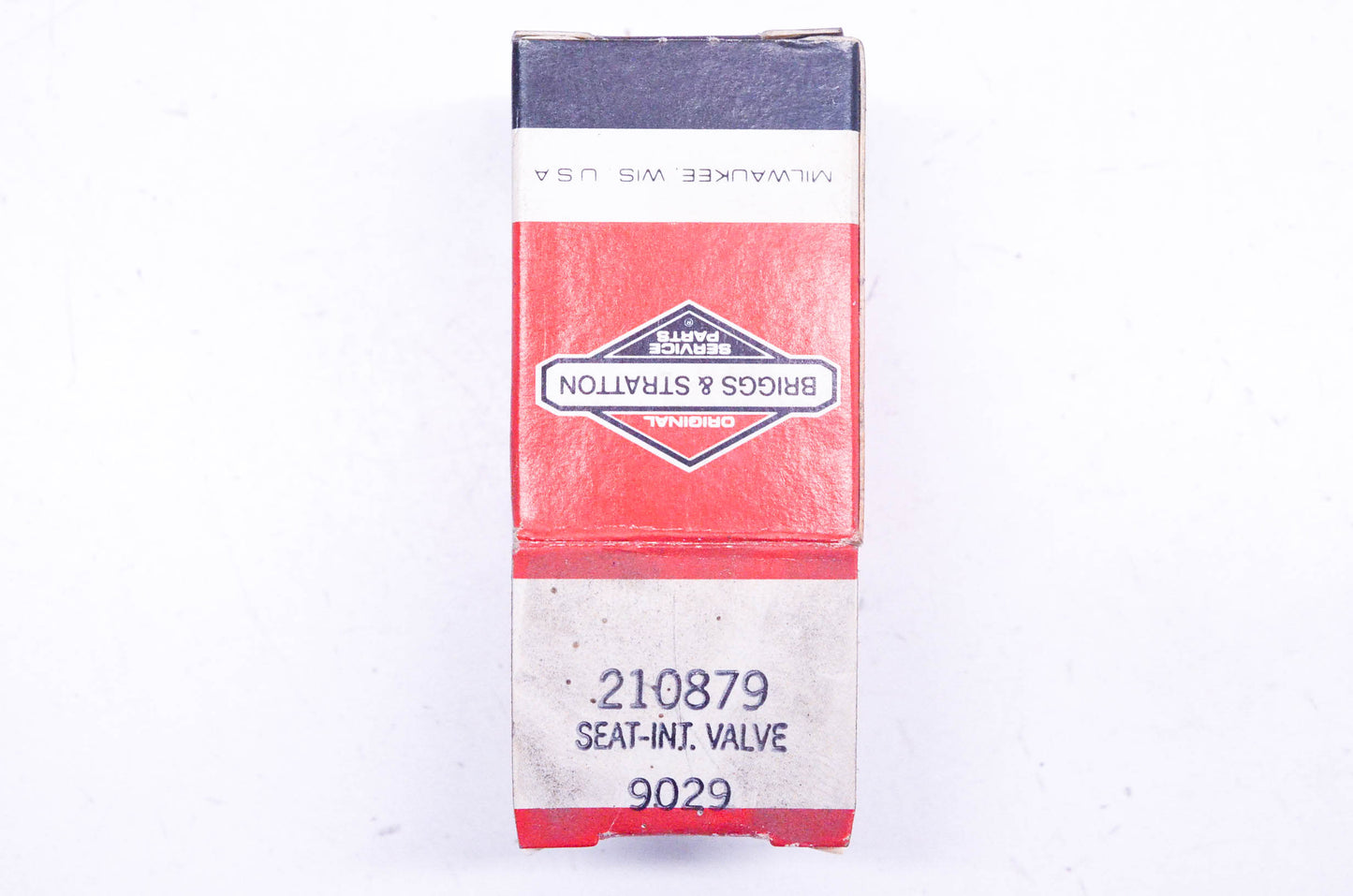 New OEM Briggs & Stratton 210879 Intake Valve Seat NOS