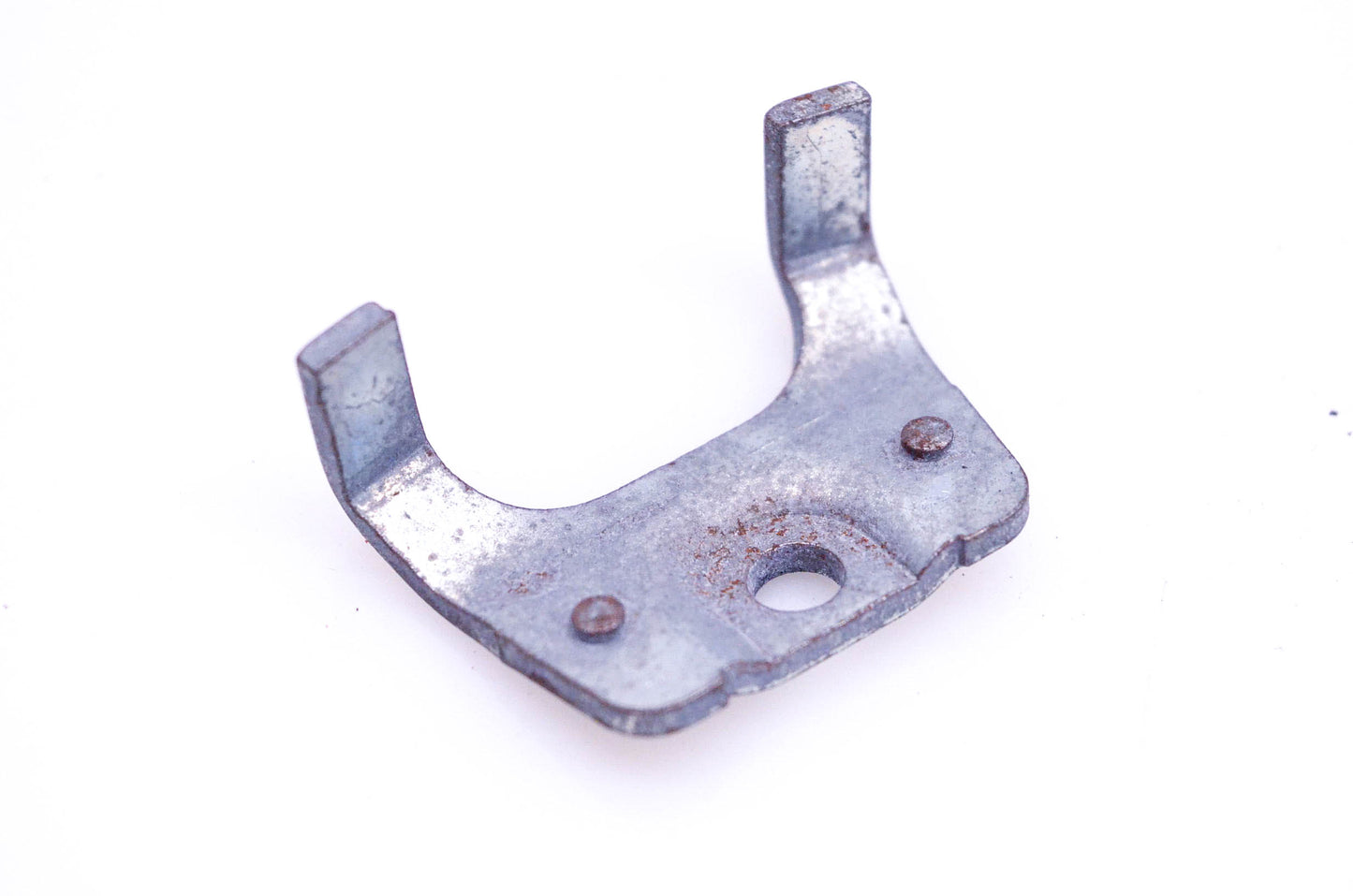 New OEM Briggs & Stratton 223394, 690593 Silver Oil Fill Clamp NOS