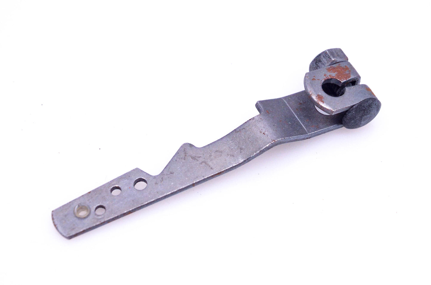 New OEM Briggs & Stratton 393920, 692357 Governor Arm Lever NOS
