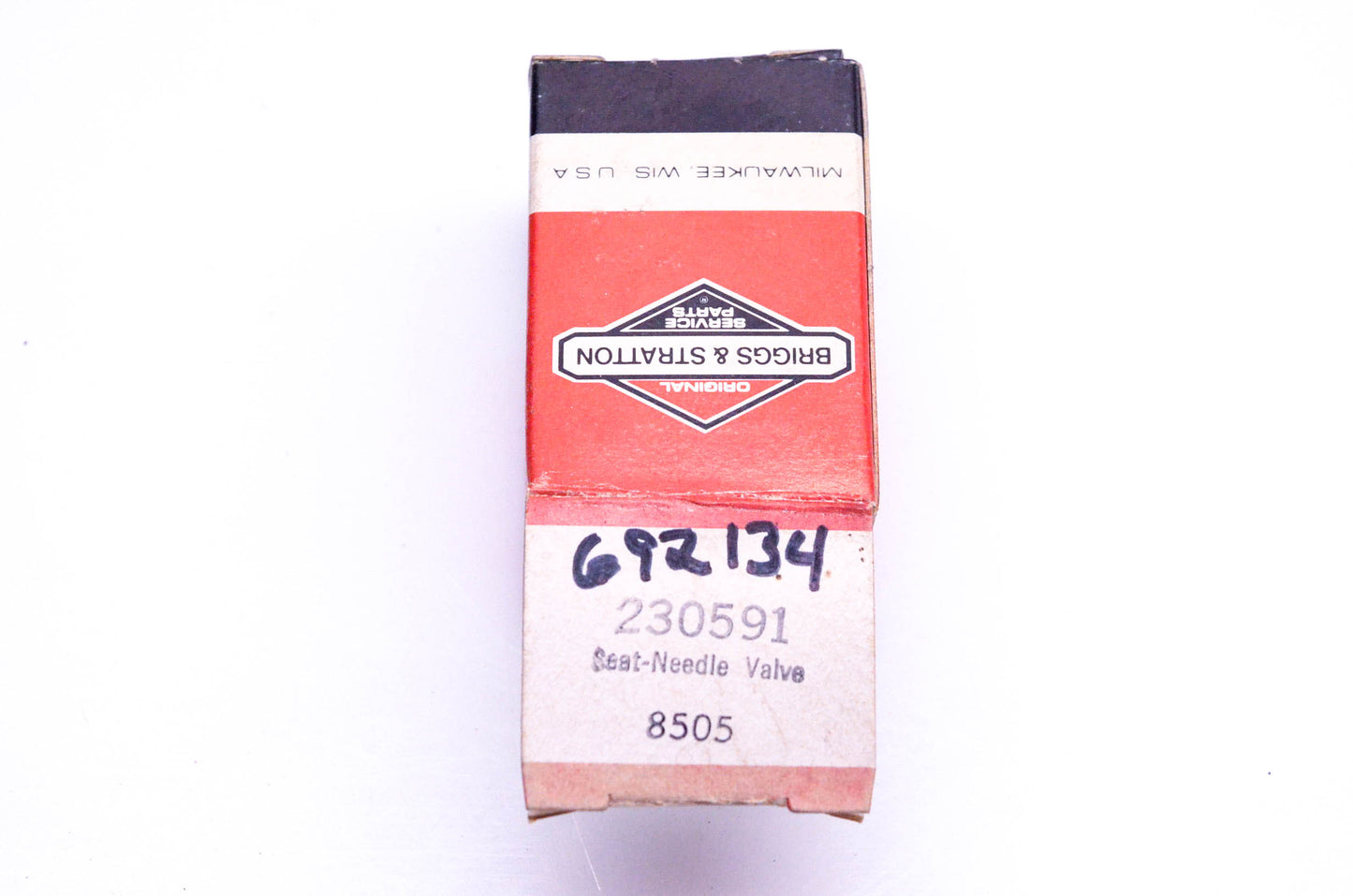 New OEM Briggs & Stratton 230591, 692134 Needle Valve Seats Qty 2 NOS