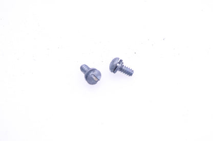 New OEM Briggs & Stratton 93038, 691437 Screws Qty 2 NOS