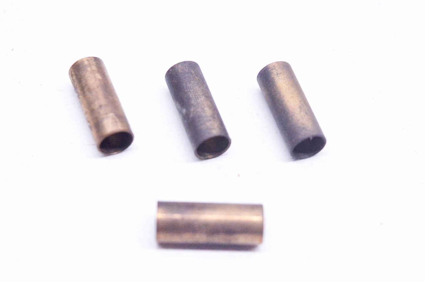 New OEM Briggs & Stratton 63709 Bushings Qty 4 NOS