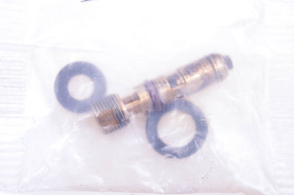 Aftermarket 25-976A Needle Seat Kit NOS