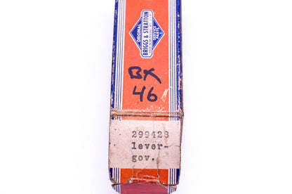 New OEM Briggs & Stratton 299423 Governor Lever NOS