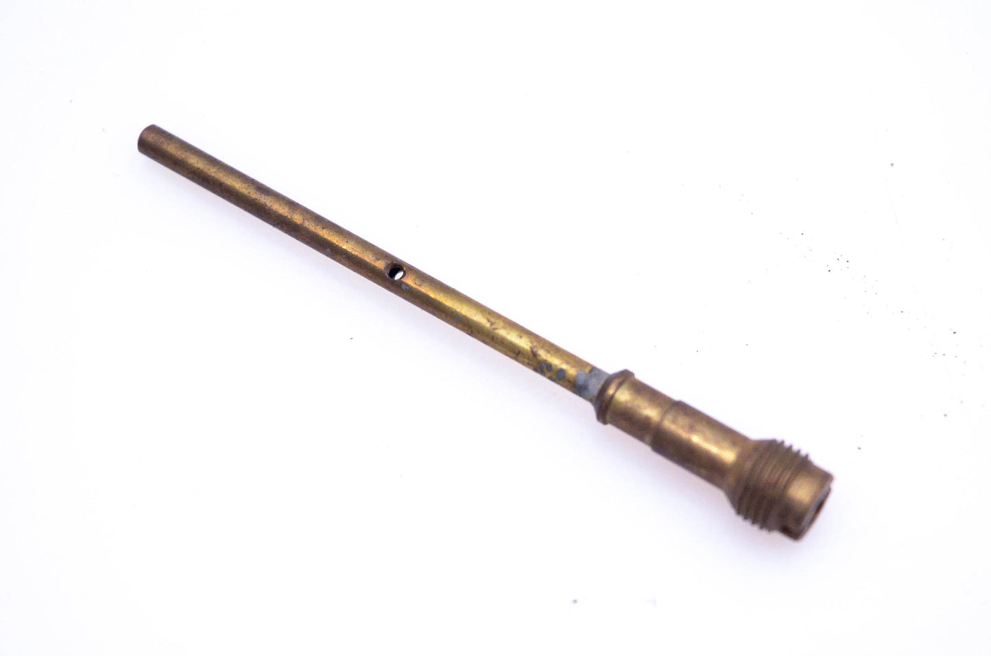 New OEM Briggs & Stratton 390385 Carburetor Nozzle NOS