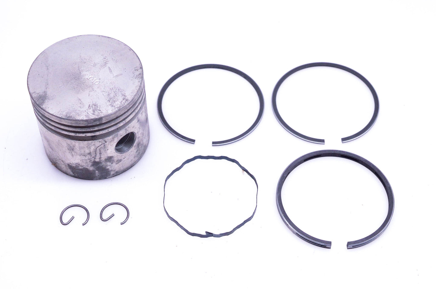 New OEM Briggs & Stratton 299086 Piston Kit NOS