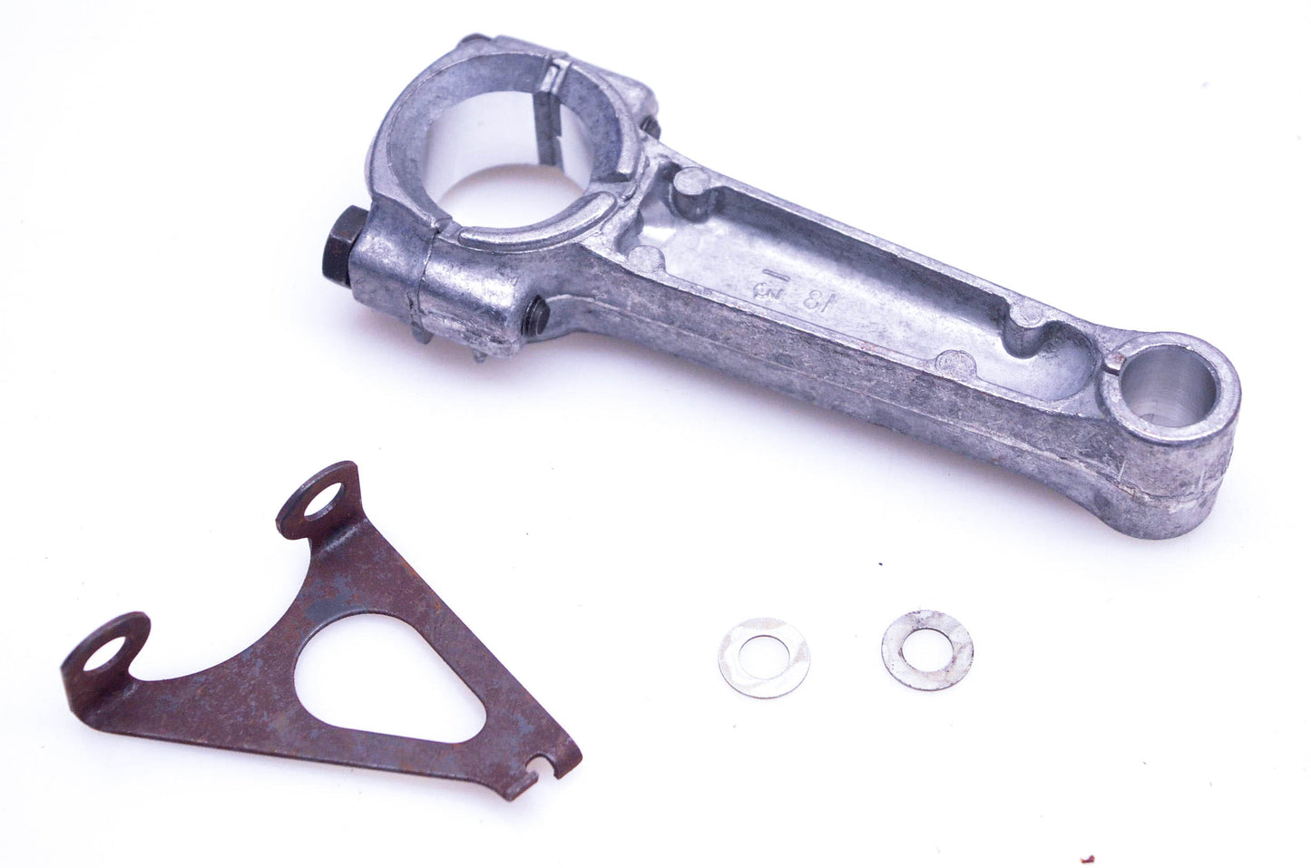 New OEM Briggs & Stratton 390459 Connecting Rod Kit NOS