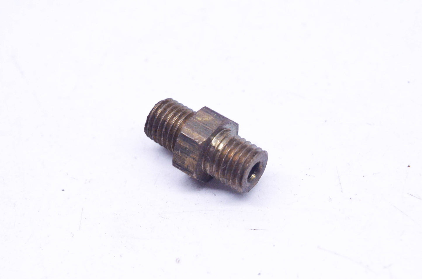 New OEM Briggs & Stratton 63058 Fuel Pipe Connector NOS