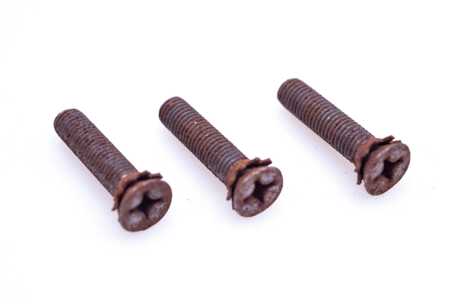 New OEM Tecumseh 650572 Screws Qty 3 NOS