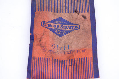 New OEM Briggs & Stratton 91711 Cylinder Head Screw NOS