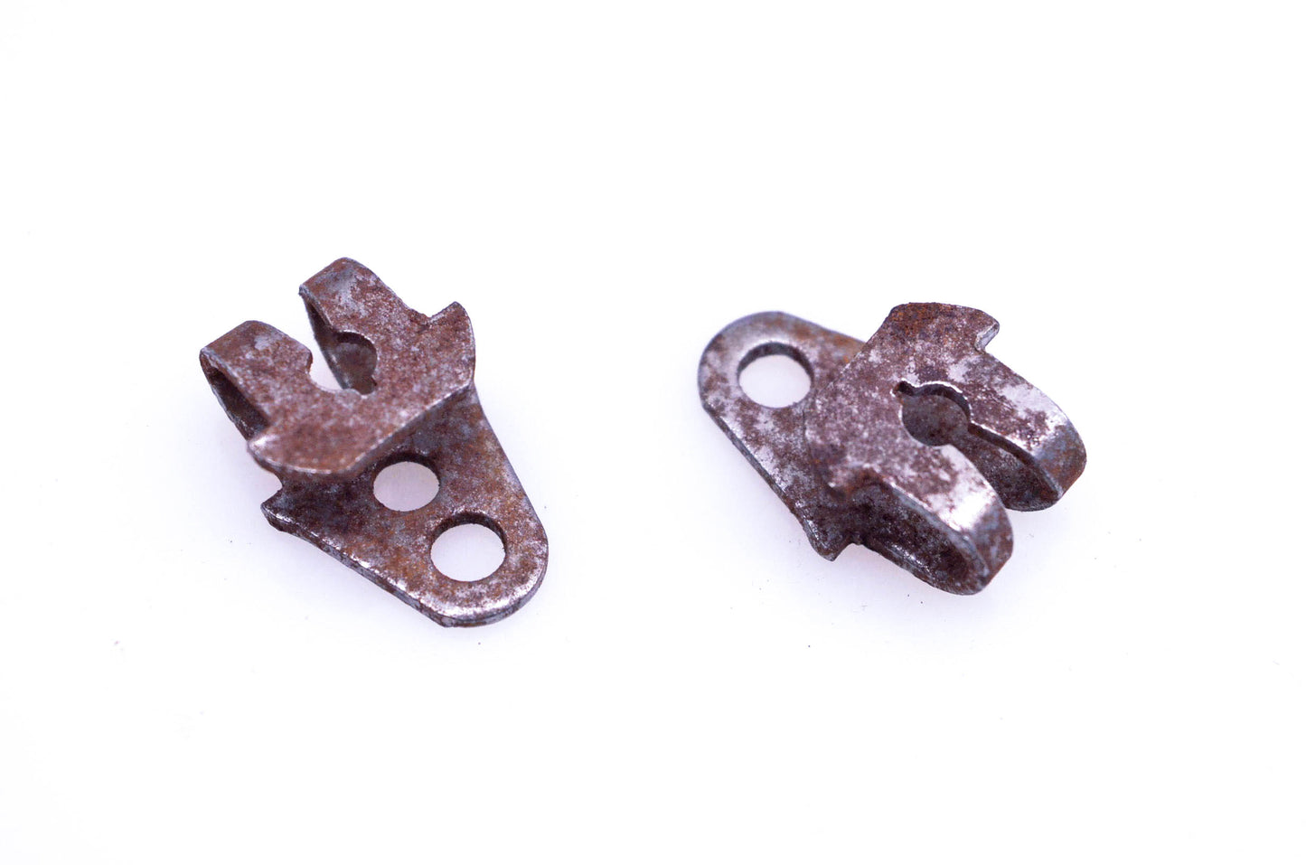 New OEM Tecumseh 29916 Clips Qty 2 NOS