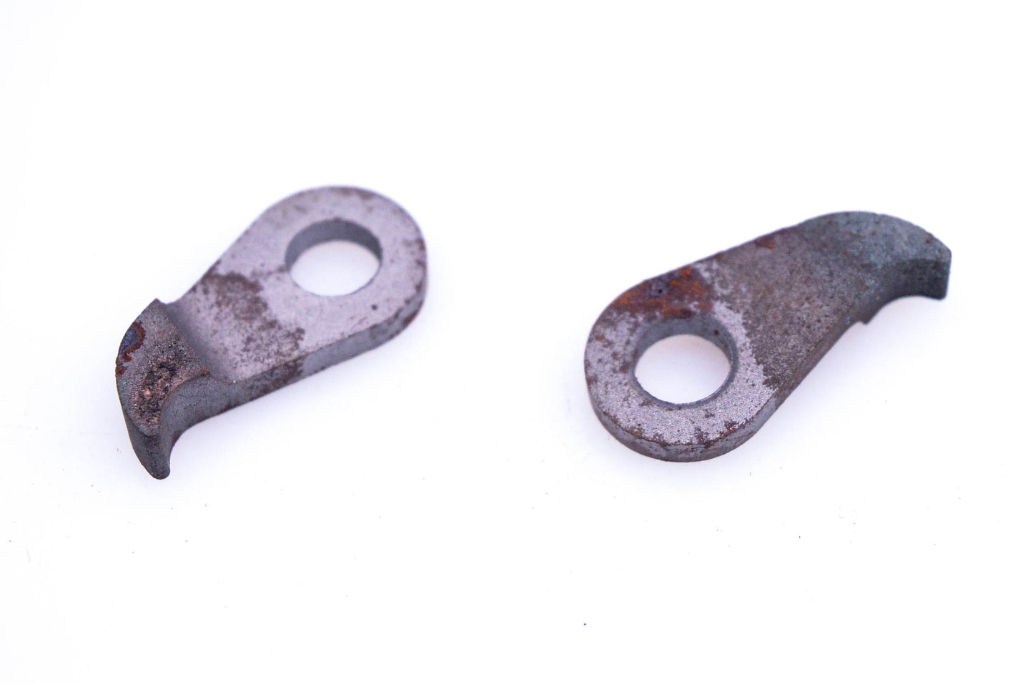 New OEM Tecumseh 29729 Starter Dogs Qty 2 NOS