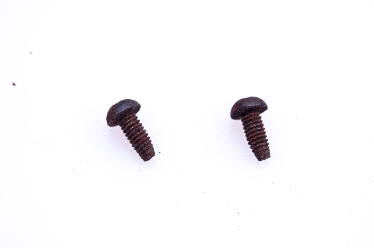 New OEM Tecumseh 28758 Screws Qty 2 NOS