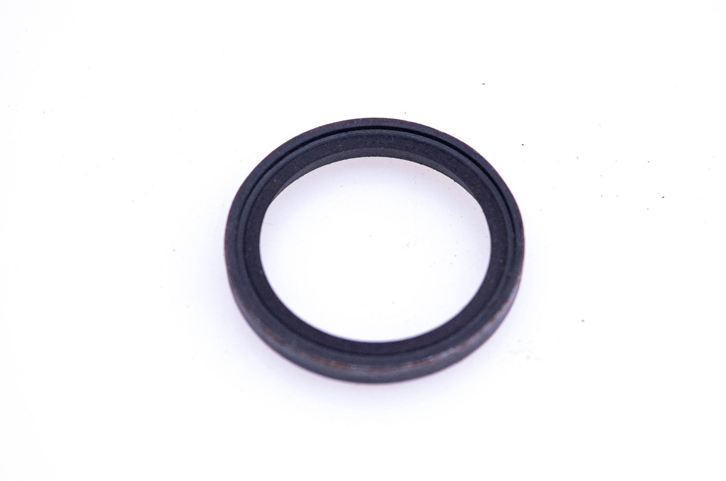New OEM Briggs & Stratton 290013 Oil Seal NOS