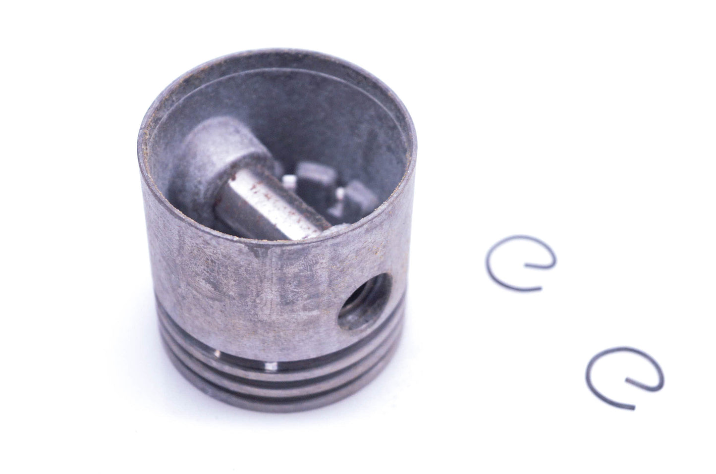 New OEM Tecumseh 23963 Piston Kit NOS