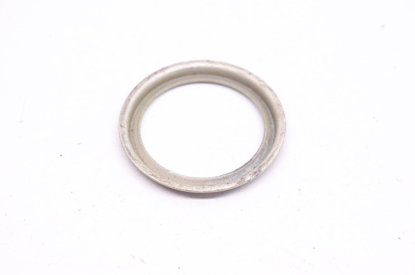 New OEM Briggs & Stratton 62346 Oil Retainer Ring NOS