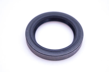 New OEM Briggs & Stratton 391086 Oil Seal NOS