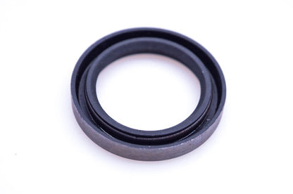 New OEM Briggs & Stratton 391086 Oil Seal NOS