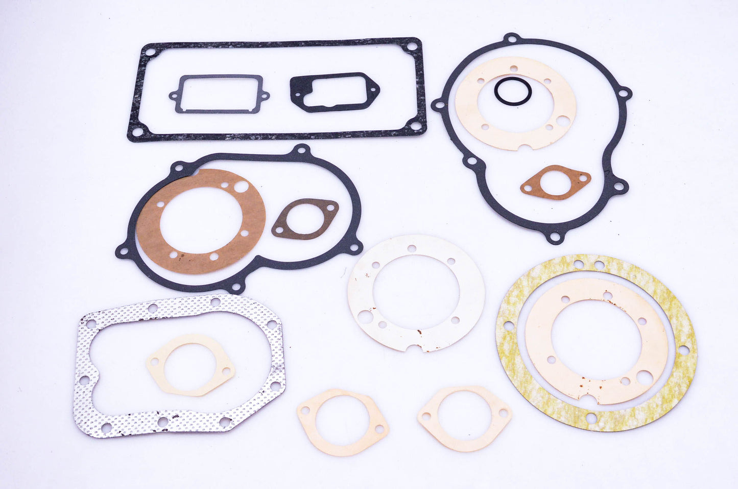 New OEM Briggs & Stratton 299719 Gasket Kit NOS