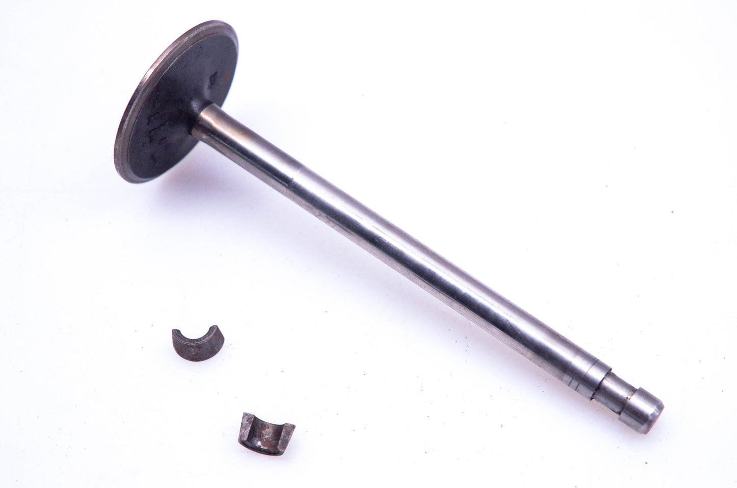 New OEM Briggs & Stratton 394435 Intake Valve Kit NOS