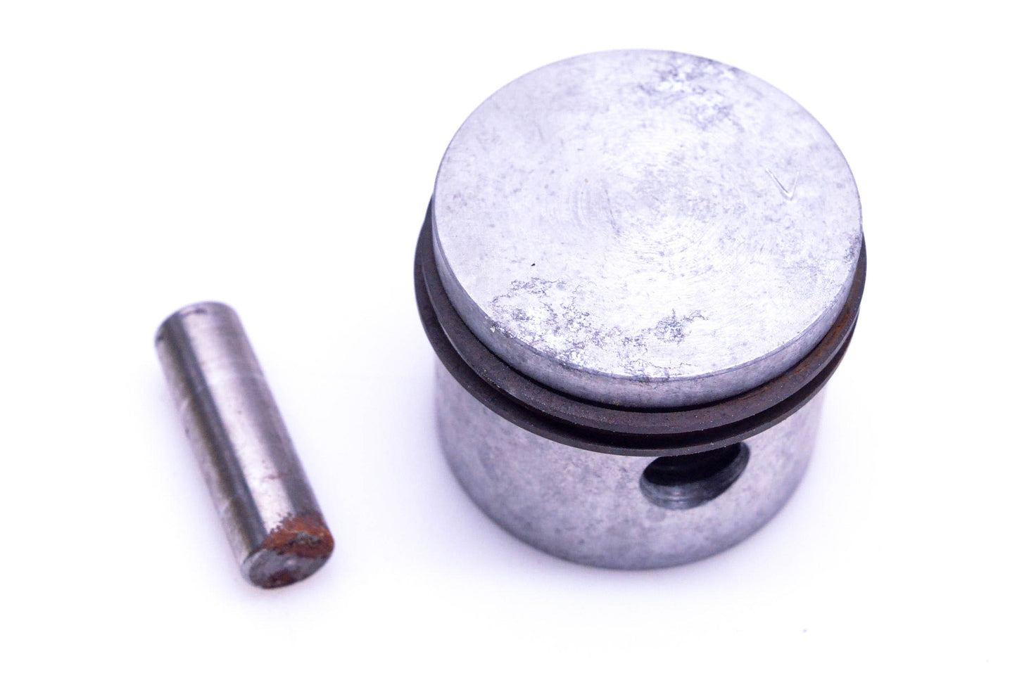 New OEM Tecumseh 310230A Piston Kit NOS
