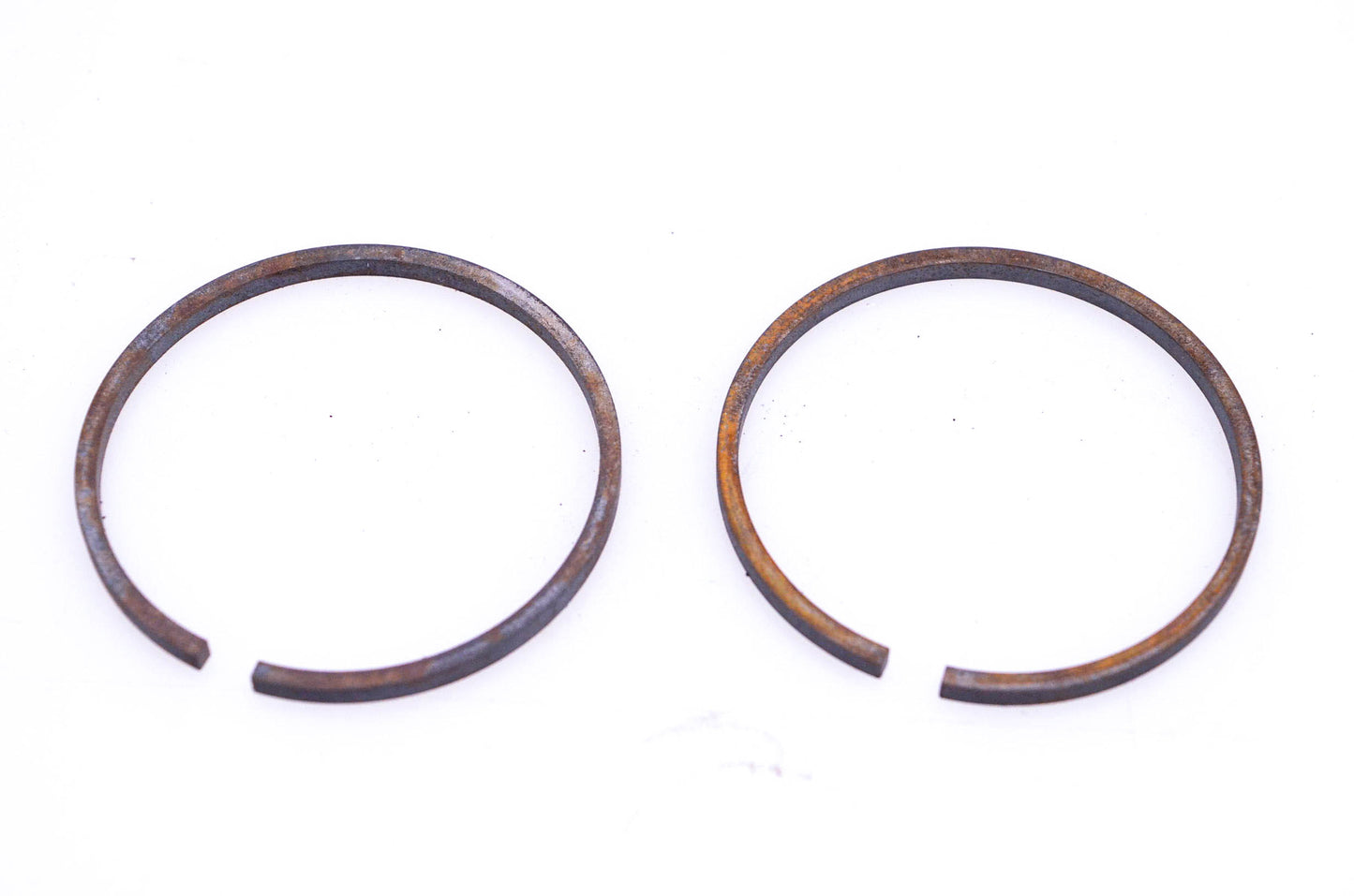 New OEM Tecumseh 310145 Piston Rings Qty 2 NOS