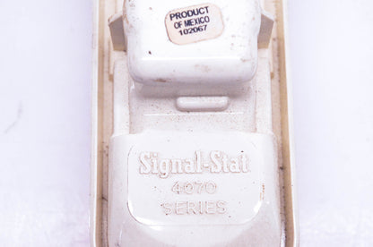 Signal Stat 4070, 102067 Red Oval Signal Light Assembly