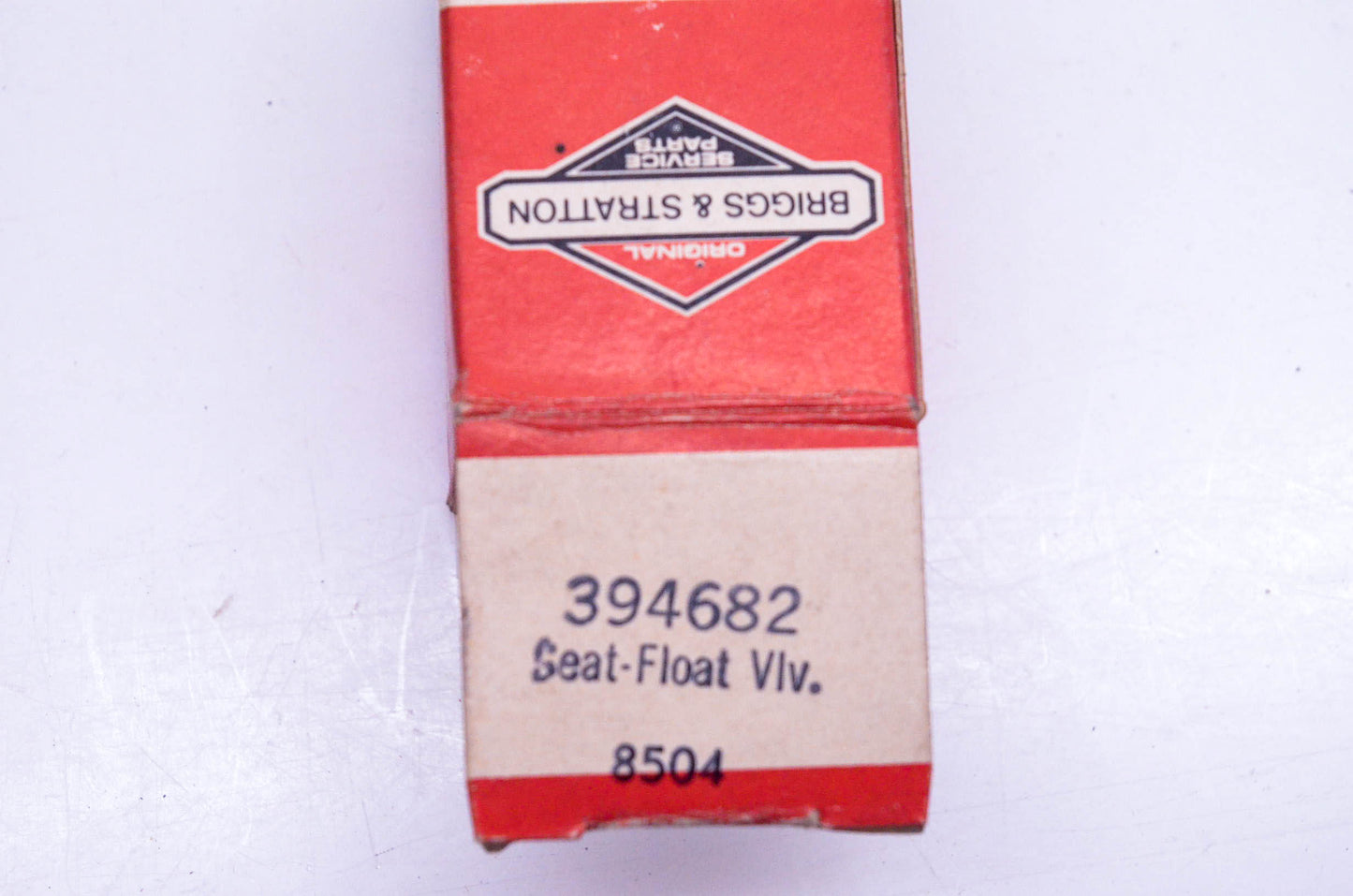 New OEM Briggs & Stratton 394682 Float Valve Seat Kit NOS