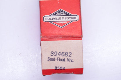 New OEM Briggs & Stratton 394682 Float Valve Seat Kit NOS