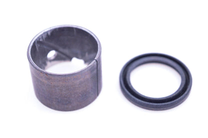 New OEM Briggs & Stratton 391726 Cylinder Bushing & Seal Kit NOS