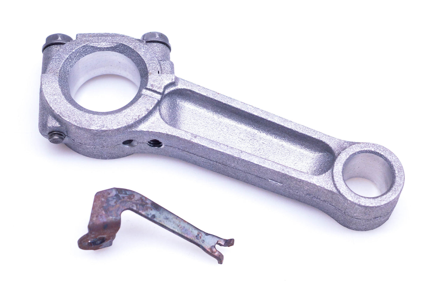 New OEM Briggs & Stratton 490348 Connecting Rod Kit NOS
