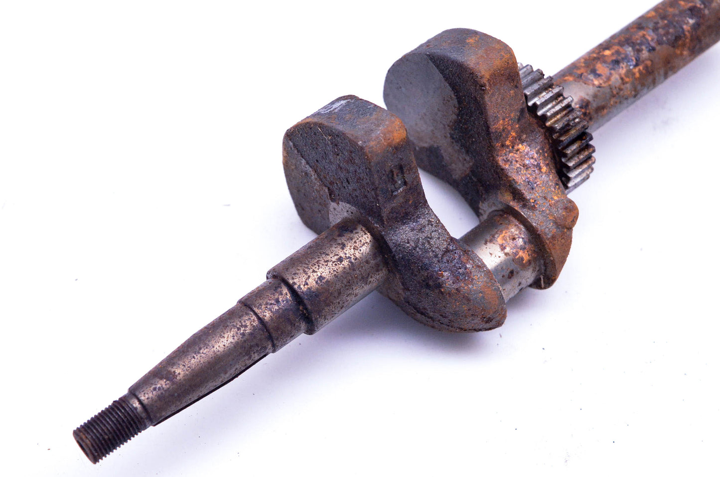 New OEM Tecumseh 31729 Crankshaft NOS