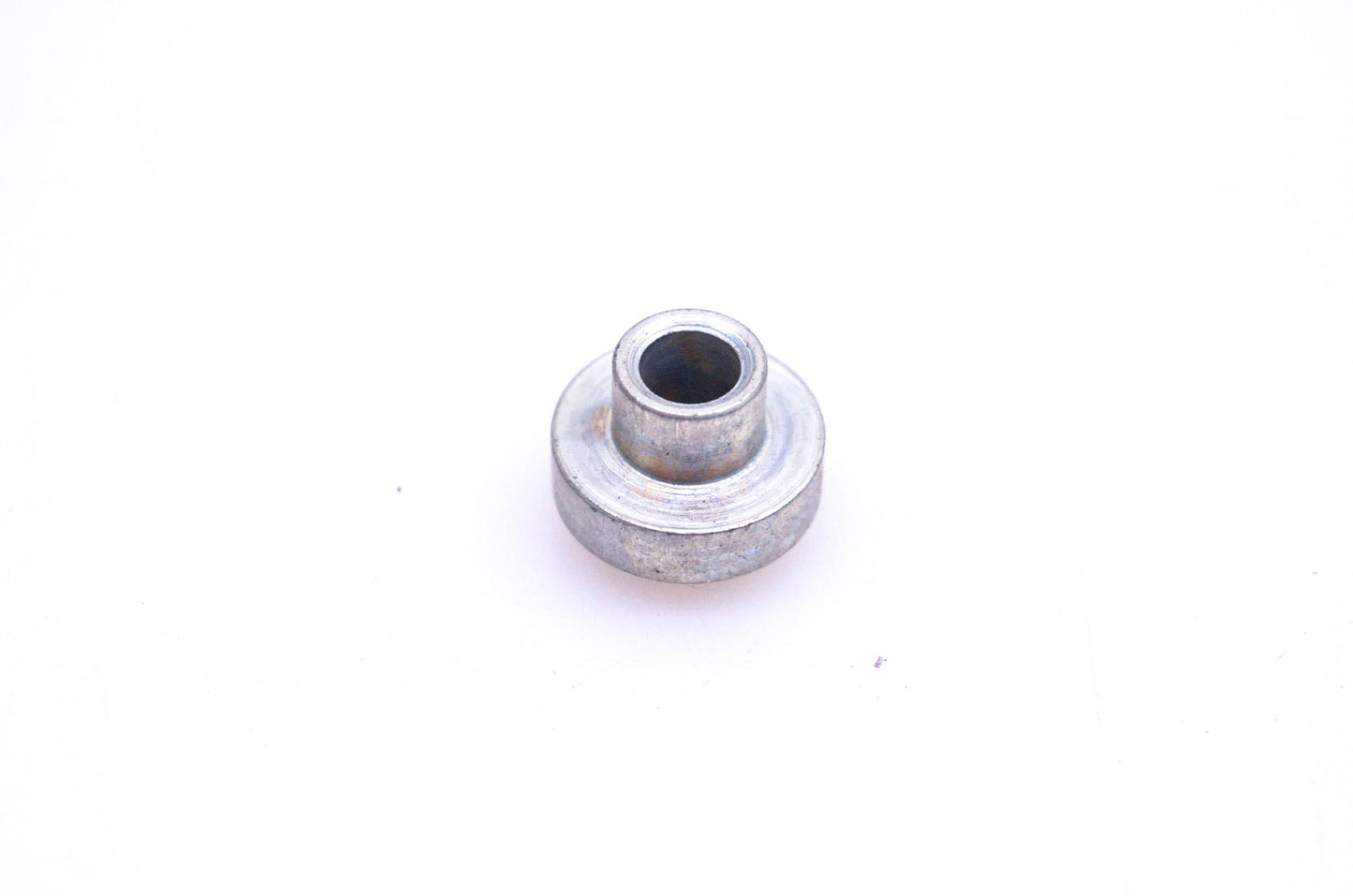 New OEM Tecumseh 570412 Bushing NOS