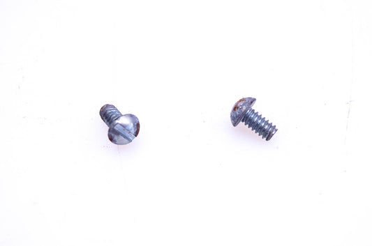 New OEM Tecumseh 30357 Screws Qty 2 NOS