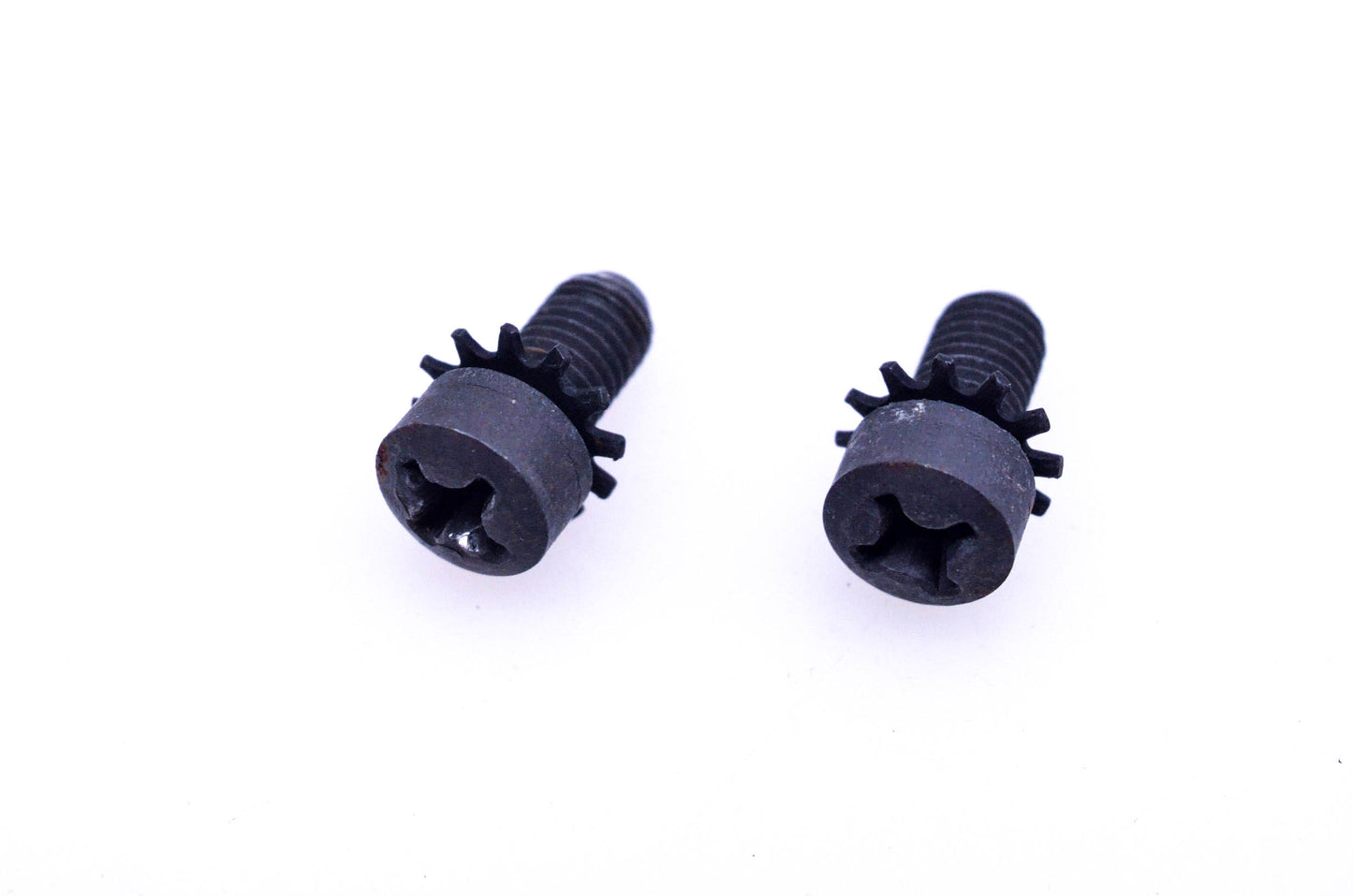 New OEM Tecumseh 30513 Engine Screws Qty 2 NOS