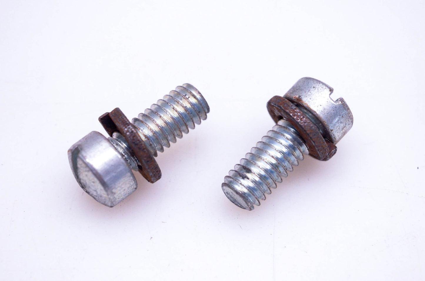 New OEM Tecumseh 650178 Screws Qty 2 NOS