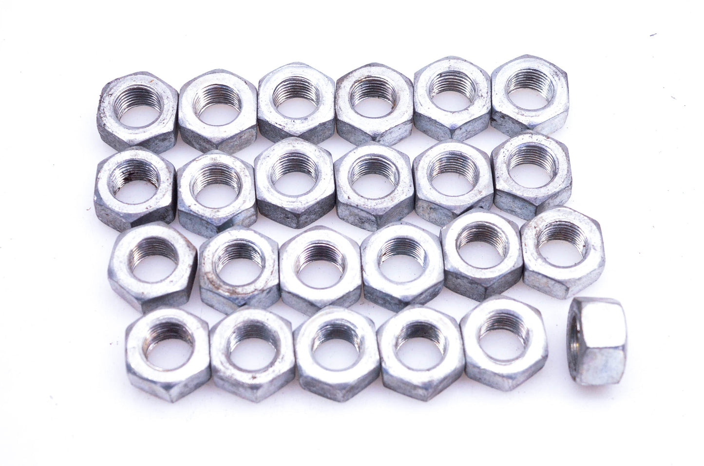 Dorman 215-015 SAE Hex Nuts 9/16-18 Qty 24 NOS