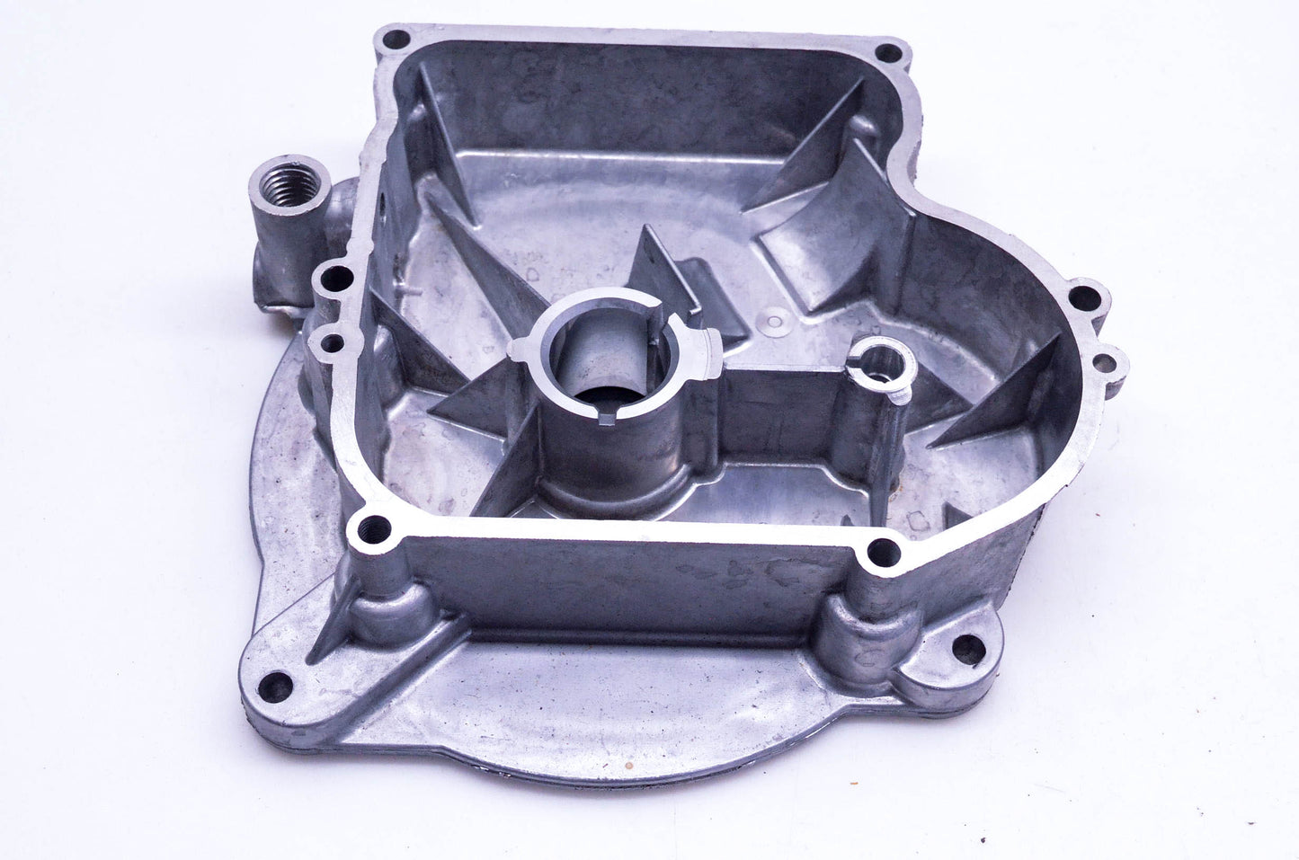 New OEM Briggs & Stratton 391784 Engine Sump Cover NOS