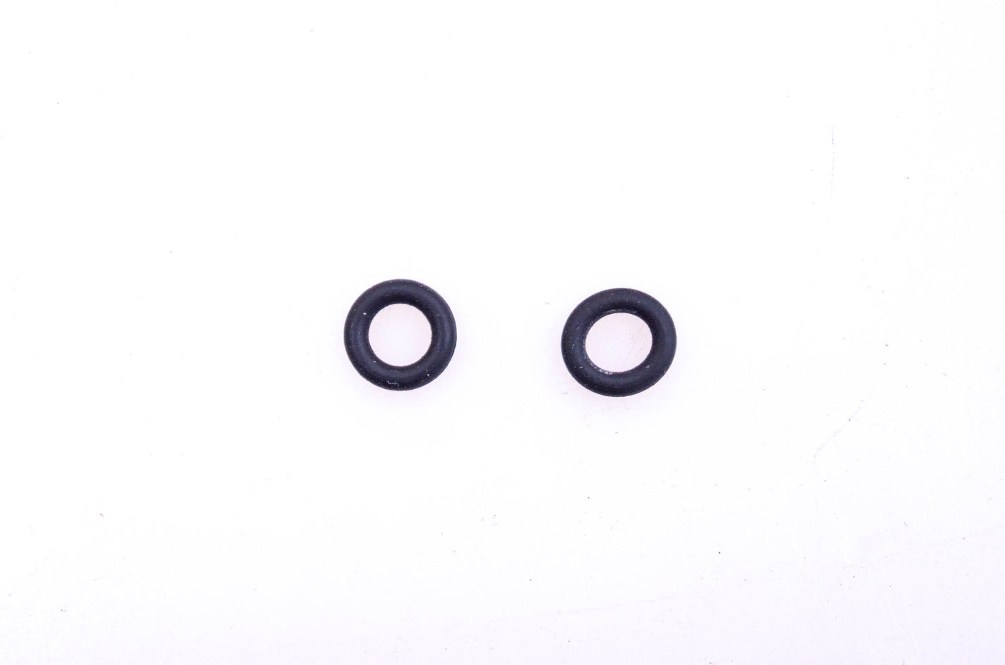 New OEM Briggs & Stratton 280266, 695866 Oil Seals Qty 2 NOS