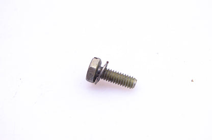 New OEM Briggs & Stratton 93064, 690292 Governor Housing Screw NOS