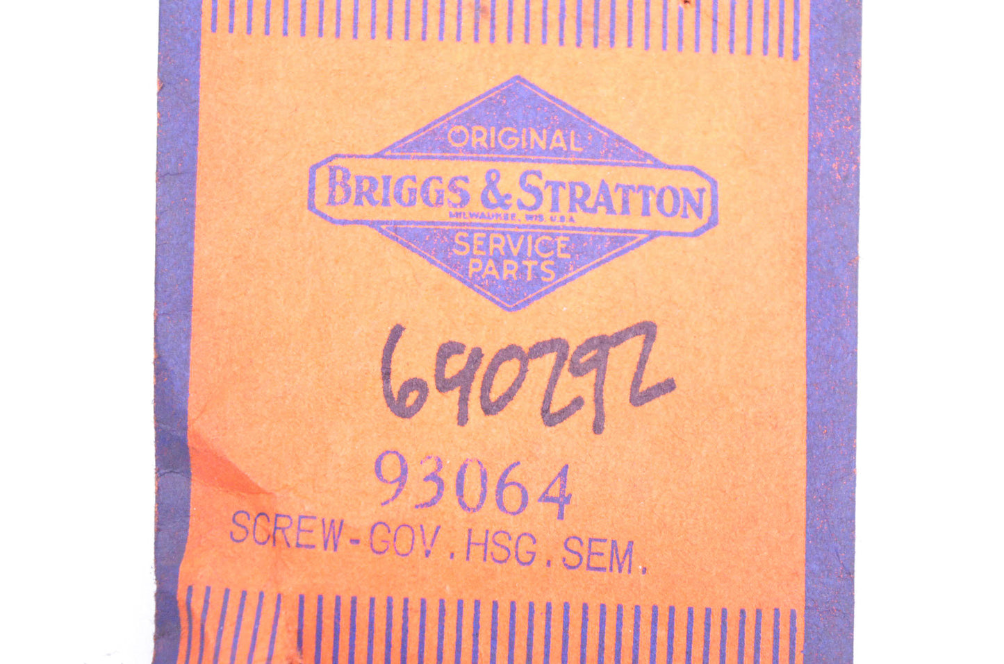 New OEM Briggs & Stratton 93064, 690292 Governor Housing Screw NOS