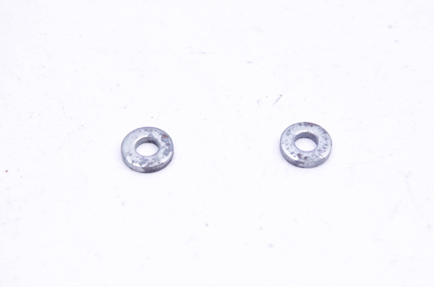 New OEM Briggs & Stratton 22398, 691067 Bell Crank Washers Qty 2 NOS
