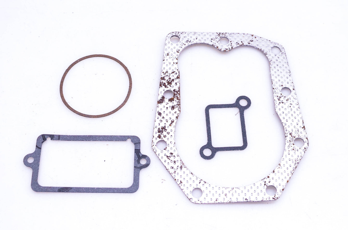 New OEM Briggs & Stratton 393529 Gasket Kit NOS