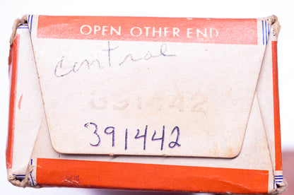New OEM Briggs & Stratton 391442 Control Bracket NOS