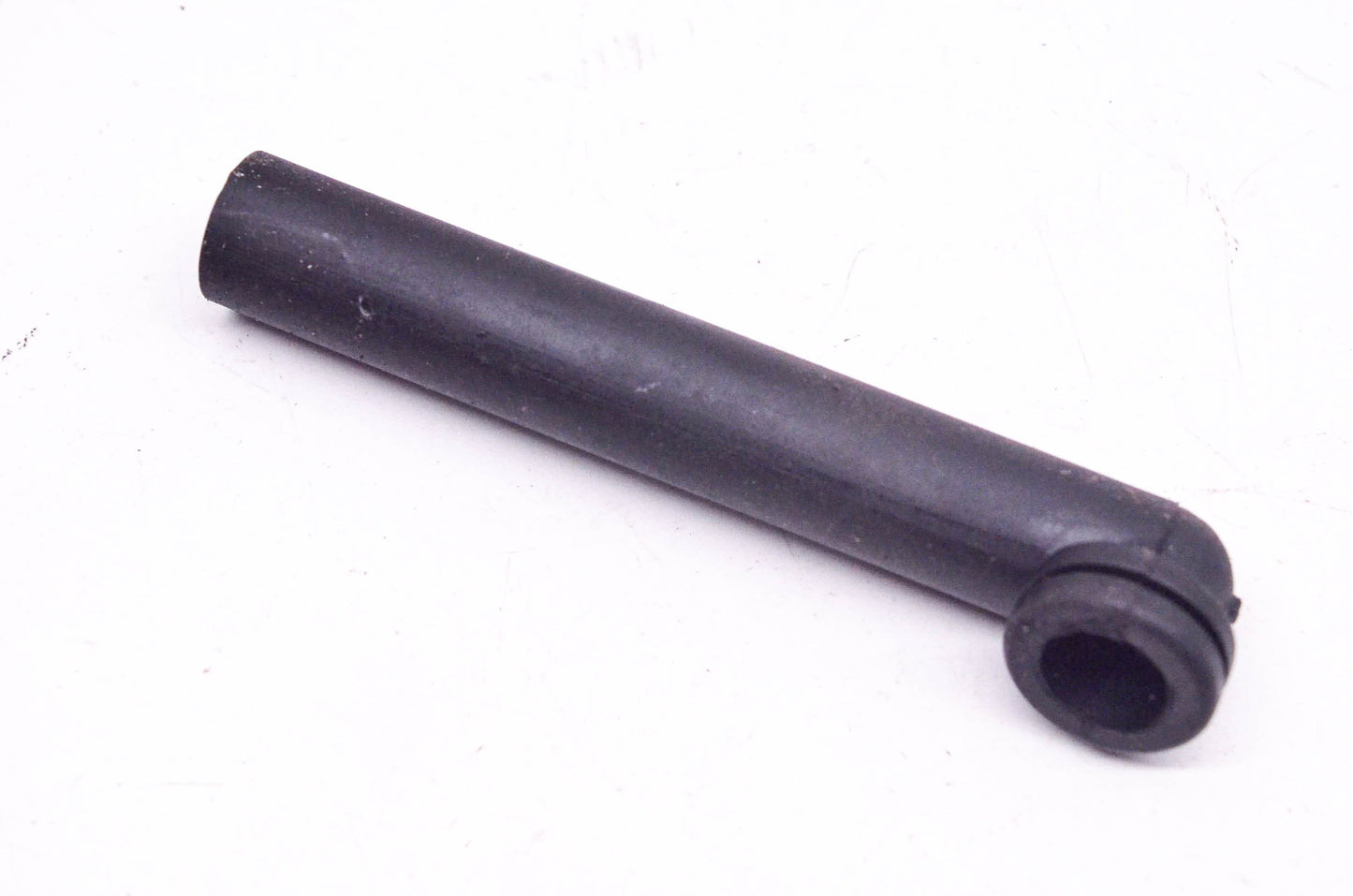 New OEM Briggs & Stratton 67158 Breather Tube NOS