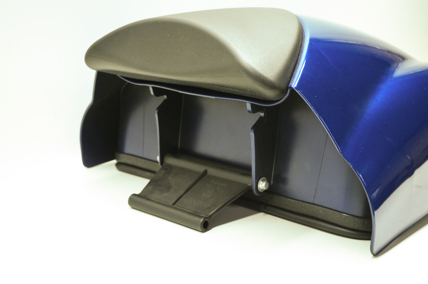 Trunk Cover Kit IQ NOS