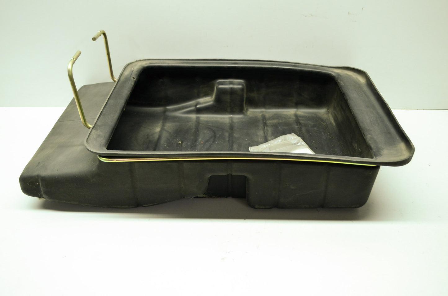 Trunk Base Kit IQ NOS