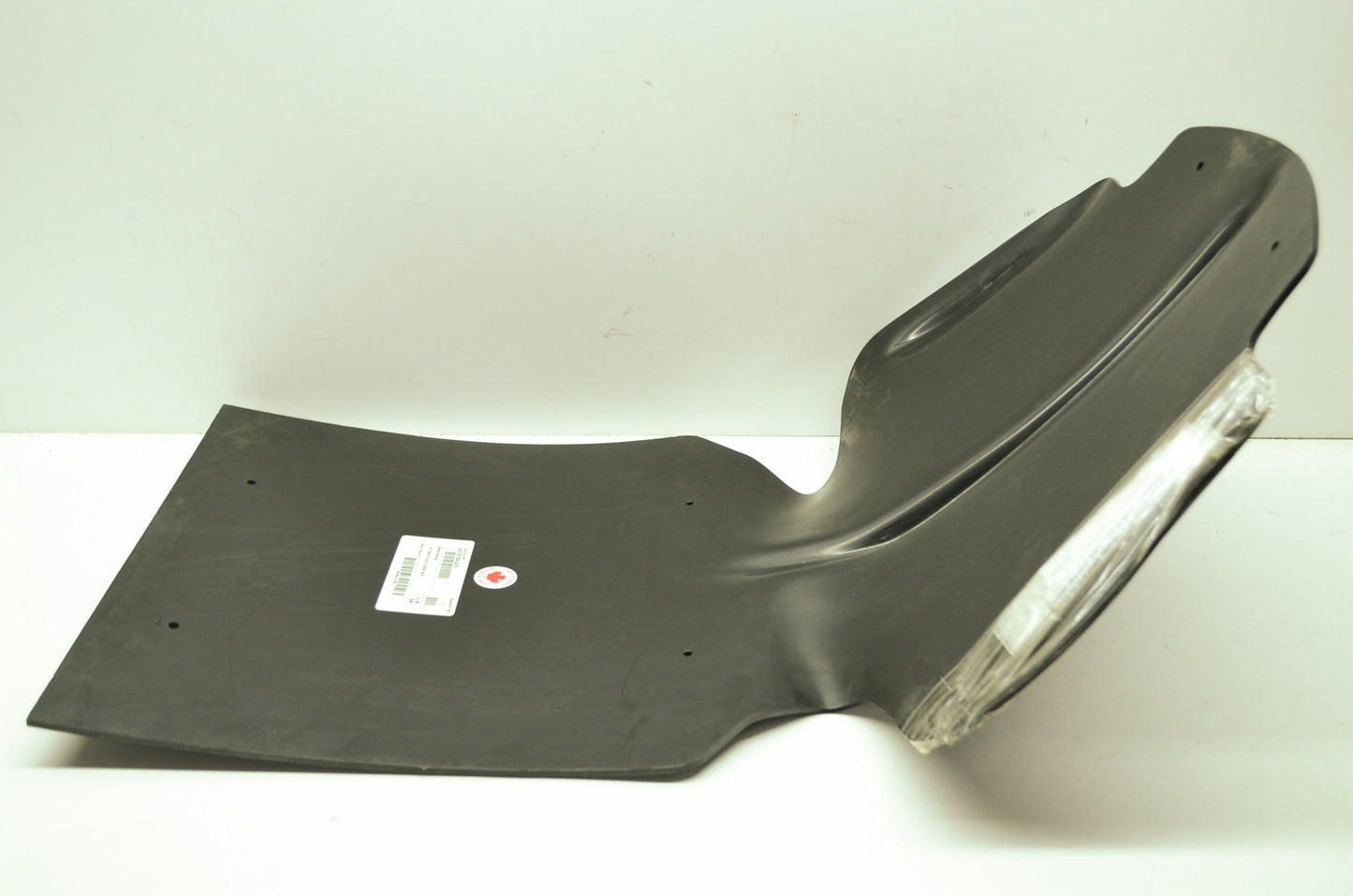 Skid Plate Black Edge NOS