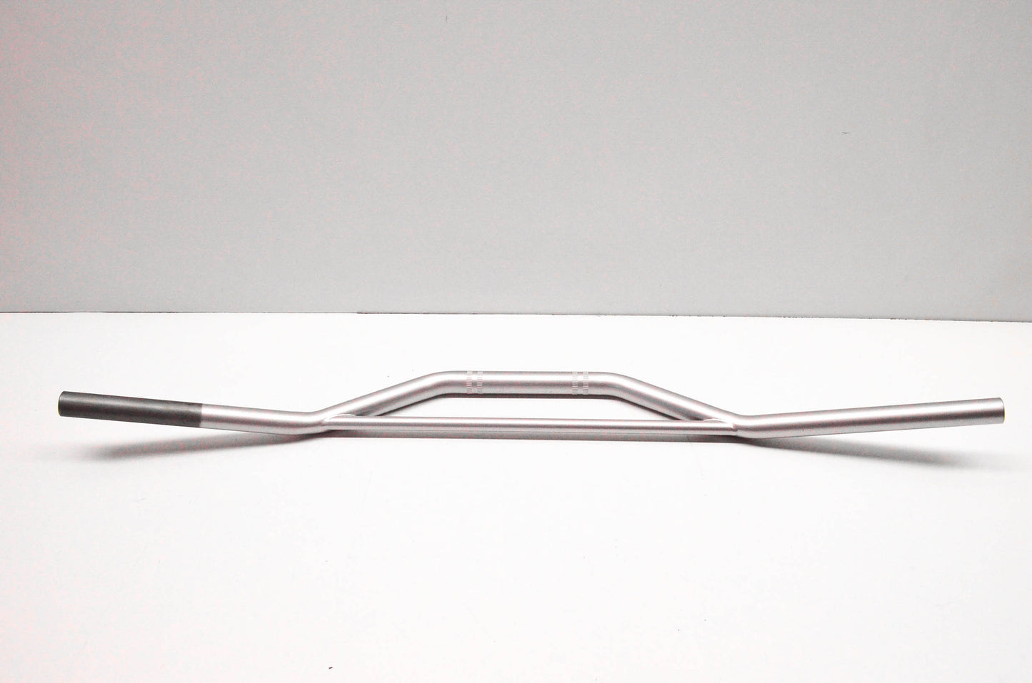New OEM Yamaha 4XM-26111-00-00 Handlebar NOS