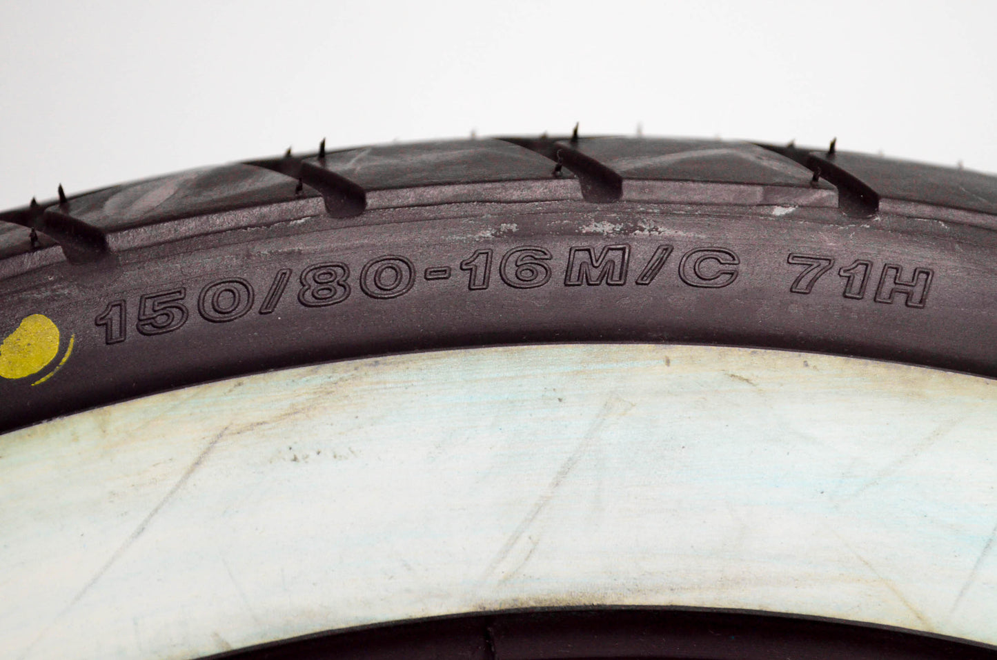 Bridgestone BR-0721, G705 Exedra G705 150/80-16M/C 71H NOS